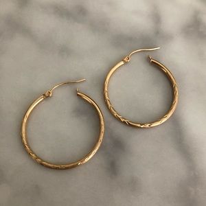 14KT Gold Diamond Cut Hoop Earrings
